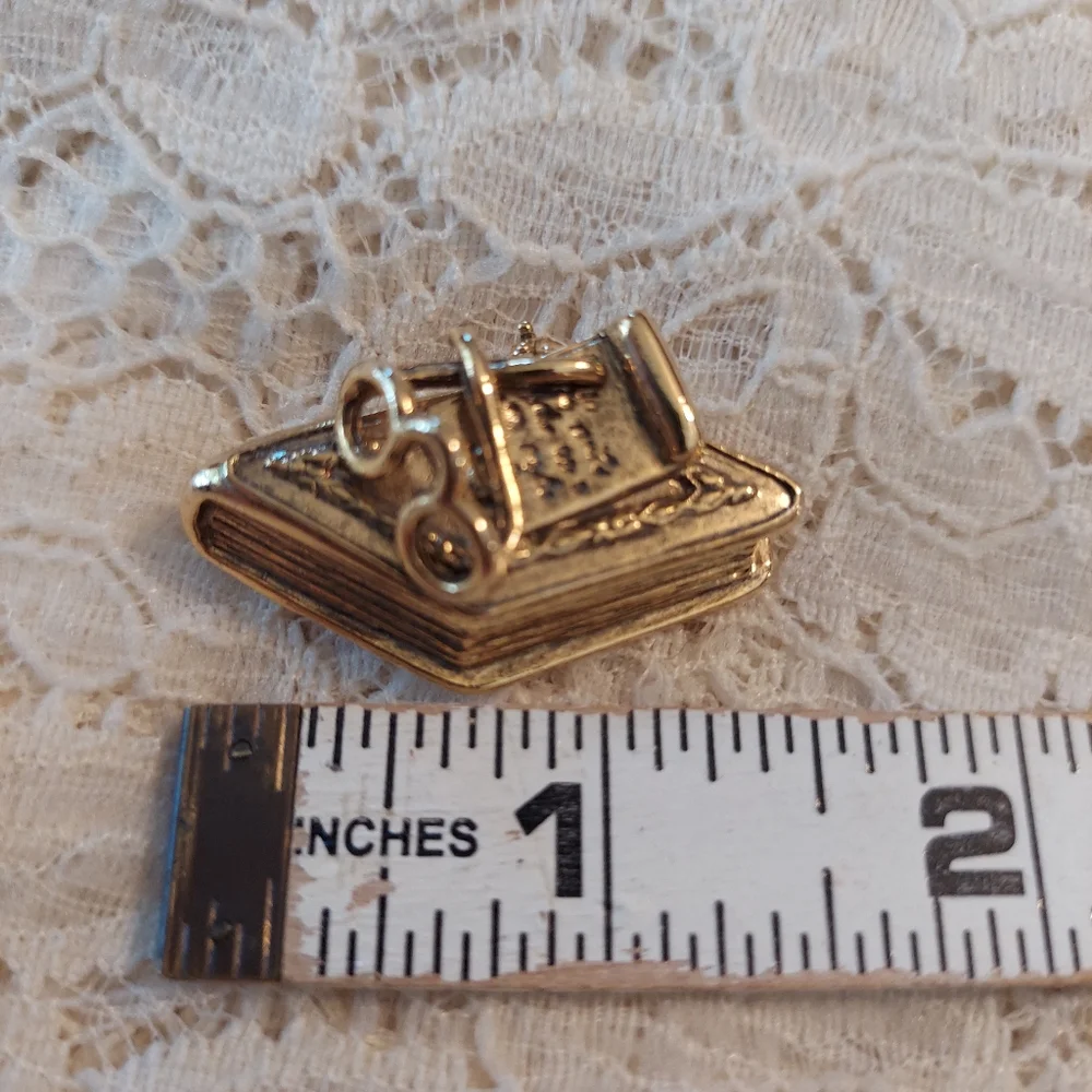 Book Lover Brooch or Pin Reading Library Theme